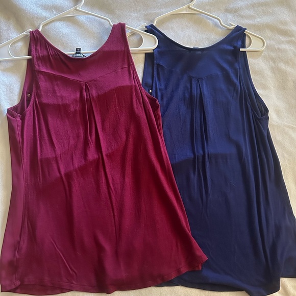 Express tops, 5 tops in this bundle - Picture 2 of 7